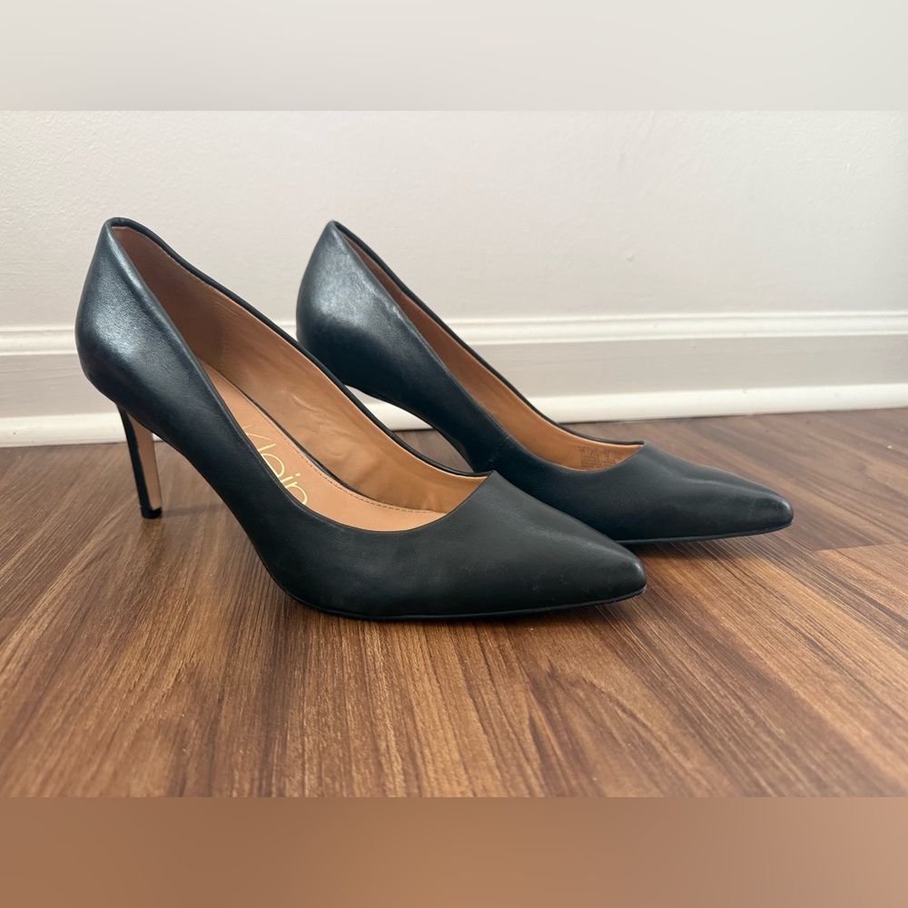 Calvin Klein - Kirsten Black Leather Pumps - Pointed Toe - Sz 11 Women’s